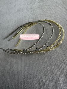 Mode Stenen Hoofdbanden Klassieke Metalen Haarbanden Voor Vrouwen Meisje Selectie Shining Rhinestone P letter Hoofdband Driehoek Mark Hoofdband