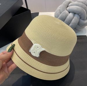 Mode Straw Hat vrouwelijk betaalbare luxe stijlmodemerk Zonneschade vissershoeden reiskleedbare zonnesteed bassin cap