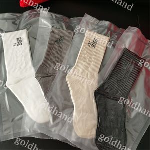 Chaussettes de skateboard de rue Fashion pour femmes chaussettes décontractées de marque de marque de créateur de marque 5 paires / lot