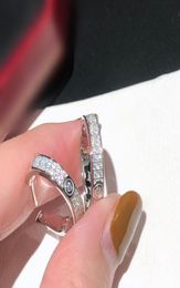 Mode Ohrstecker Designer für Frauen Gold Silber Liebe Ohrringe mit Diamanten besetzt exquisite einfache Damenohrringe Luxusschmuck 2193253