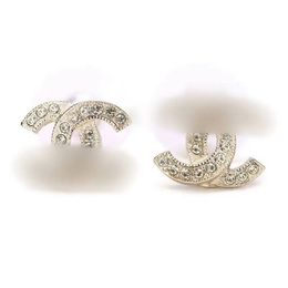 Boucles d'oreilles de la mode femme Designer Multige Multi-couleurs C Lettre bijoux Femmes Diamond Mariage Giftsq5