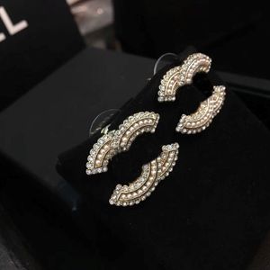 Boucles d'oreilles de perles de pote pour femmes Amateurs de mariage Gift créateur de boucles d'oreille Bijoux de fiançailles avec sac de flanelle 182r