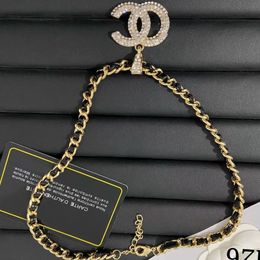 Collier ras du cou de style à la mode, bijoux de créateur, pendentif lettre plaqué or 18 carats, pour femmes et filles, bijoux de fiançailles, cadeau de qualité supérieure