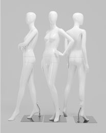 Mannequin féminin blanc brillant de Style de mode modèle de femmes adapté aux besoins du client en vente
