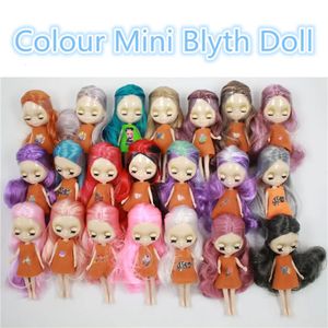 Style de mode mini blyth poupée couleur cheveux coiffure moyenne nue usine mode fille jouets 11 cm sans vêtements 240307