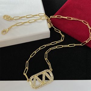 Collier de Style à la mode pour femmes, Bracelet de luxe de styliste, collier de perles, chaînes en cristal, ornements de fête de mariage
