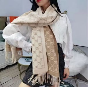 Mode stijlvolle dames kasjmier designer sjaal volledige letter bedrukte sjaals luxe soft touch warme wraps met tags herfst winter lange sjaals met doos