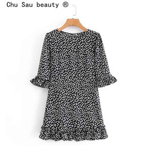 Moda de verano French Style Dot Print Mini vestido Mujeres Casual Chic Ruffles Vestidos delgados Vestido Femenino de Moda 210508