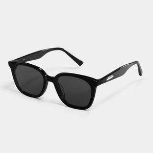 Lunettes de soleil mode Designer Gentle Monster Top pour femme et homme UV400 Street Snap Tiktok Plaque chauffante Sunglasses Focus You avec la boîte d'origine