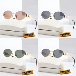 Lunettes de soleil de mode Designer Femmes lunettes de soleil Frames Sungass