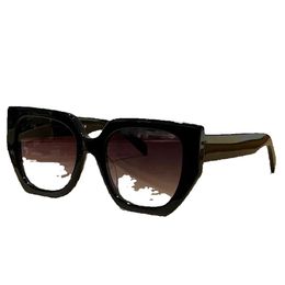 Mode zonnebril voor mannen vrouwen zomer 40239 ontwerpers stijl anti-ultraviolet retroplaat full frame willekeurige doos