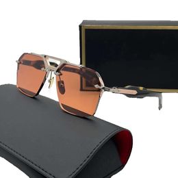Mode zonnebril voor mannen dames zomer sierton ontwerpers handgemaakte half-rim retro glazen stijl anti-ultraviolet dik metalen vierkante frame willekeurige doos