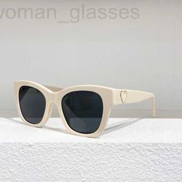 Gafas de sol de moda Diseñador de marcos nuevas gafas de sol de personalidad artística y literaria rojas en línea, gafas de sol lisas coreanas japonesas versátiles para mujeres 5478 JU3H