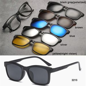 Cadres de lunettes de soleil de mode Cadre de lunettes optique de mode Hommes Femmes Myopie avec 5 lunettes de soleil à clip Lunettes magnétiques polarisées pour lunettes masculines 230923