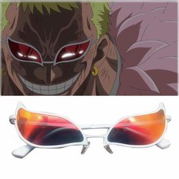 Marcos de gafas de sol de moda en stock Kacamata Cosplay Donquixote Doflamingo Kualitas Tinggi Hitam Anime PVC Hadiah Natal Lucu 230905