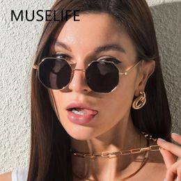 Fashion zonnebrilmonturen MUSELIFE Polygon Mannen Vintage Octagon Metaal voor Dames Luxe Merk Goggle Zonnebril Dames Gafas De Sol 230831