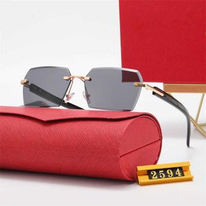 Lunettes de soleil de mode Luxe Outdoor Designer Summer Women Tom Classical Polarized Ford New Men's and Women's Square Frameless Metal Small Frame 2594