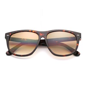 Lunettes de soleil de mode pour hommes Femmes adaptées à la plage d'extérieur classique sporte d'autres occasions pleines de la personnalité accrocheur comme cadeau d'anniversaire de petit ami