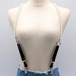 Soutters de mode Femmes Veillettes en cuir perlé de haute qualité Soust-gardistes ajustés à la courroie de clip métal