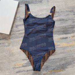 Mode badpak designer bikini's voor dames kunnen aan beide zijden worden gedragen ontwerp metalen brief schoudergesp badpak zomer badkleding