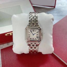 Montres de mode montre de designer de haute qualité 50 mètres ew usine couple style orologio carré glacé aaa qualité panthere montres sont en quartz SB002 C23
