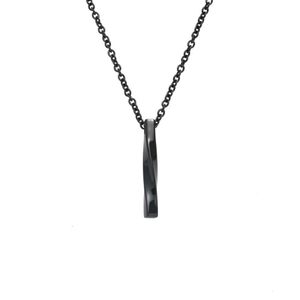 Tempérament de mode Net Red Twisted Long Collier Mens Très simple Style Hip Hop Pendant Titanium Steel Jewelry