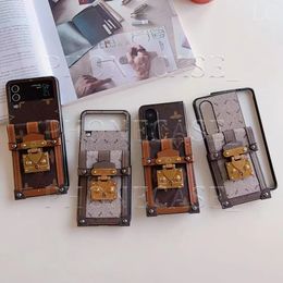 Étuis de téléphone de concepteur de brassard en cuir de mode pour Samsung Galaxy Z Flip Fold 3 4 5 Flip3 Flip4 Flip5 Fold3 Fold4 Fold5 Sac à main avec fente pour carte avec logo Emballage 917