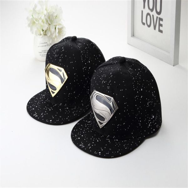 Moda-el diseñador de alta calidad Nuevo Superman Gorra de béisbol Pareja Metal Placa de hierro Borde plano Hip Hop Hat210I