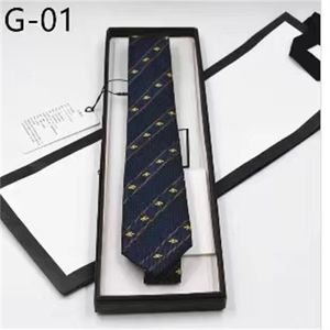 Cravates de mode Cravates en soie pour hommes Kinny Slim Narrow Polka Lettre en pointillé Jacquard Cravates tissées à la main dans de nombreux styles avec boîte