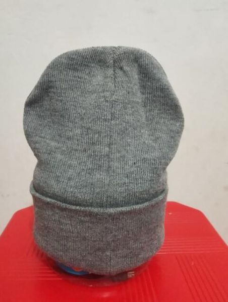 Mode-livraison gratuite TN FSki chapeau homme chapeaux d'hiver en plein air pour femmes homme polaire ensembles casquette itted bonnet anti-boulochage