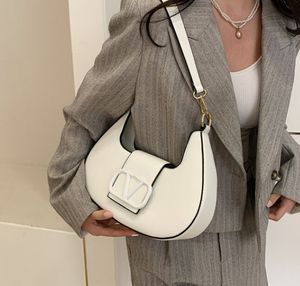 Fashion Tote Bag Designer Sac Femme Sac d'épaule en cuir célèbre Classic Pochette Brown Huit couleurs Luxury Crossbody Sac Small sac à main V001