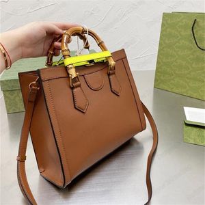 Fashion Tote Bag Luxury Designer Handtas 21SS Dames Handtassen Portemonnees Leer met bamboehandgreep Zakken Hoge kwaliteit M S Grootte339F