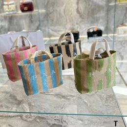 Fashion Totes Bag Letter Shopping Canvas Designer Femmes Paille Tricoter Summer Sac à bandoulière Sac à main
