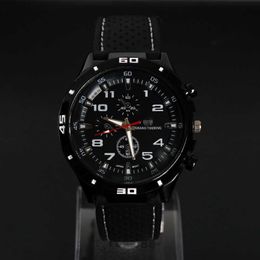 Montre à quartz pour hommes, tendance, personnalité, créativité, course, étudiant, silicone, loisirs, cadeau pour petit ami