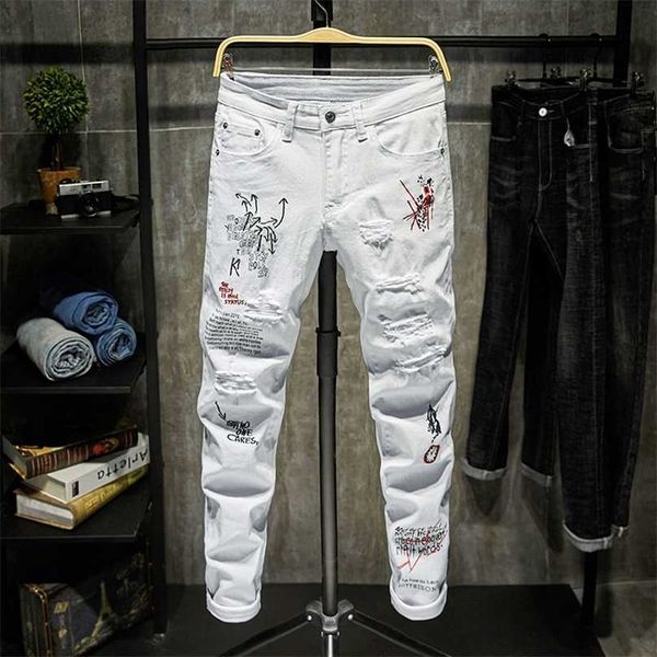 Moda de moda letras de bordado hombres universitarios chicos flacos pista cremallera pantalones de mezclilla destruidos jeans rotos negro blanco 211111