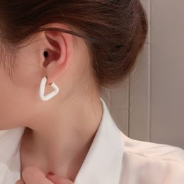 Pendientes triangulares de moda para mujer, joyería nueva con personalidad, pendientes simples coreanos rojos, verdes y blancos, venta al por mayor 2021