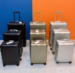 Caso de moda Caso de diseño Laborización de diseño de aluminio Aleación de magnesio de aluminio 30 pulgadas Gran capacidad Travel Travel Luggage Tutas de 10A