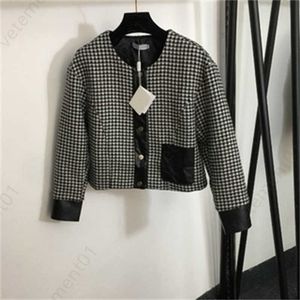 Chaqueta de tweed de moda Chaquetas para mujer Ropa de diseñador Mezcla de seda brillante Abrigo de chaqueta de manga larga con cuello redondo a cuadros en blanco y negro