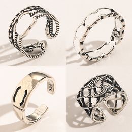 Mode unisexe luxe bande anneaux pour hommes femmes Designer marque lettre argent placage anneau haut de gamme Style cuivre amoureux mariage bijoux taille réglable