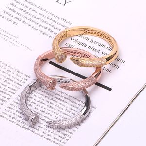 Mode unisexe bracelet à ongles plaqué or 18 carats bijoux bracelets pour femmes fille dames ensemble bijoux de luxe concepteur anniversaire fête de mariage engagé ensembles mariée quotidienne