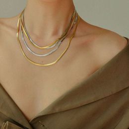 Collane di design da donna con catena a serpente unisex di moda Girocollo Collana a catena color oro a spina di pesce in acciaio inossidabile per gioielli da donna
