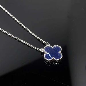 Fashion van Peter Stone vier blad gras ketting blauw hoge vaste kleur met logo