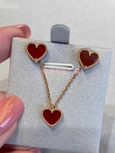 Fashion Van v Gold Red Love Necklace Vrouwen 925 Silvering 18K Rose Heart armband Small Earrings Agate met logo