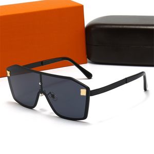 Lunettes de soleil de créateurs vintage de mode femmes et hommes attitude cadre carré en métal lentille UV400 lunettes de protection extérieure avec boîte