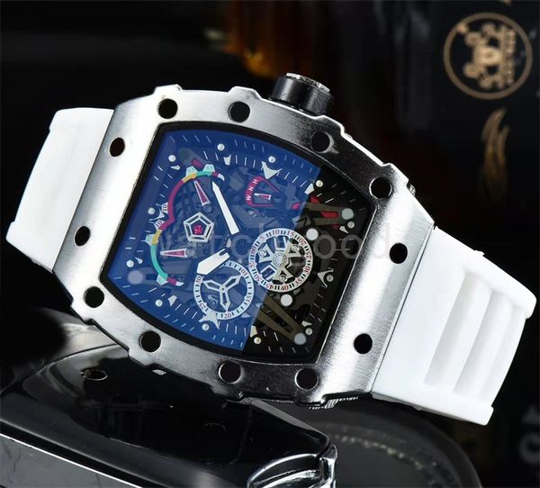 Reloj de moda movimiento de cuarzo diseñador relojes para hombre de alta calidad impermeable Montre homme esqueleto metal estrella de cinco puntas reloj de goma hiphop dh011 C23