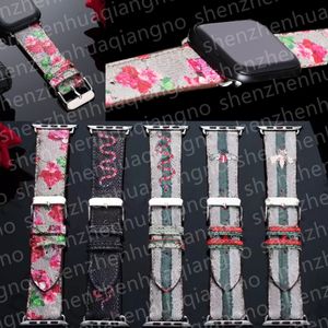 Mode horlogeband voor Apple Watch Band 42 mm 38 mm 40 mm 44 mm 41 mm 45 mm iWatch 4 5 6 SE 7-serie G Luxe designer leer Kleurrijke bloembij Slangenprint Slimme bandjes