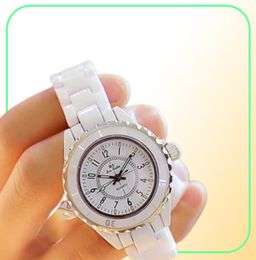 Fashion White Ceramic Quartz Ladies Watch Femmes Luxury Top Brand Brand Wrists Geneva Designer Gifts For Regio Feminino 210707283863609