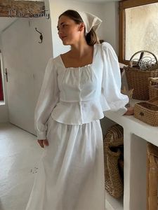 Mode witte vierkante nek ruches bovenste rok set casual lange mouwen knoppen shirt lange rokpak zomers lady street outfits 240521