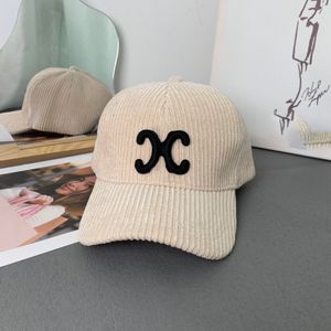 Mode hiver chapeau bonnet designer casquette chapeaux designers hommes Casual chapeaux de designer réglables pour femmes chapeaux ajustés baseball