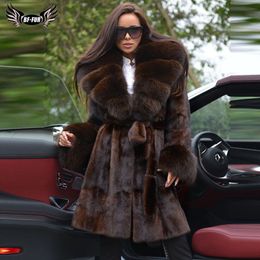 Mode winter echte jas voor vrouwen met grote bont revers kraag dikke warme echte jas lang met bontriem